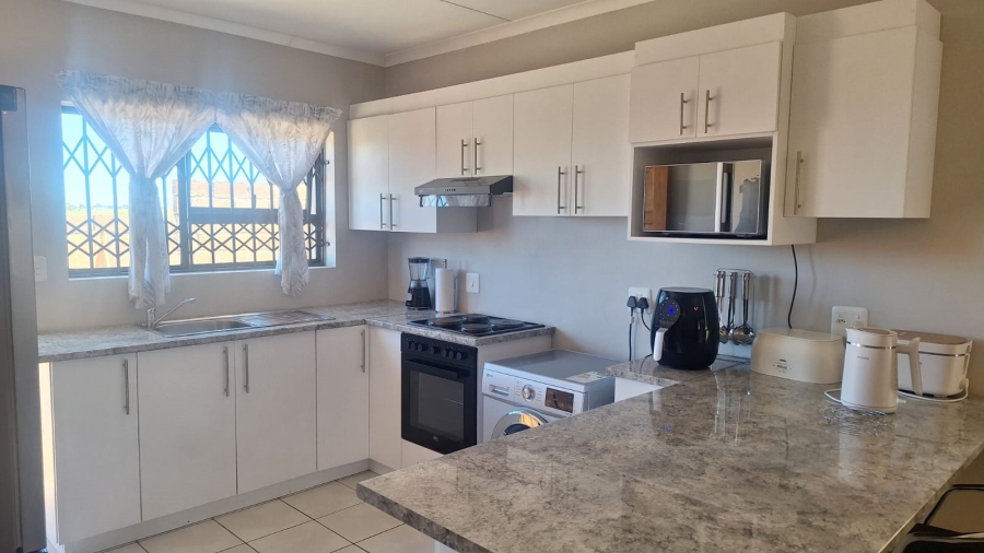 2 Bedroom Property for Sale in Rosemoor Western Cape